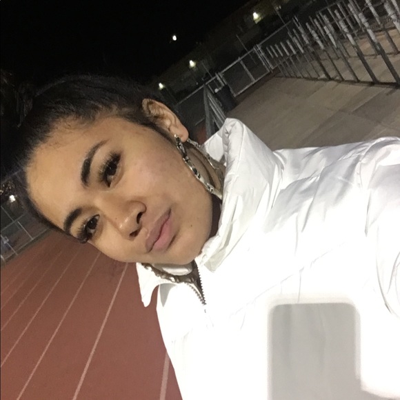 Meet your Posher, Sam - Picture 1 of 1